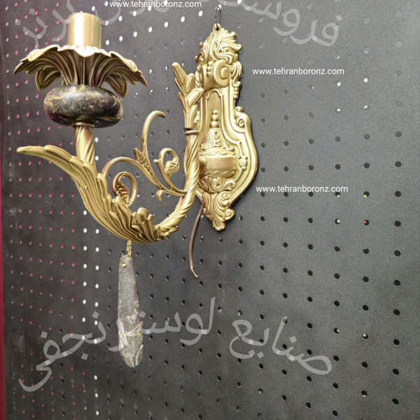 دیوارکوب برنز و سنگ طرح زئوس تک شاخه
